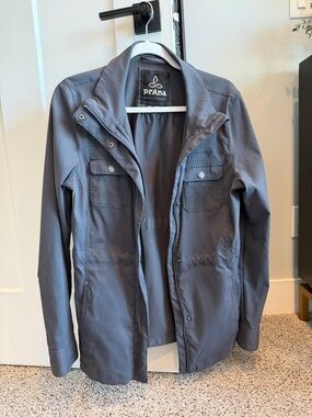 Prana women’s gray jacket size Large